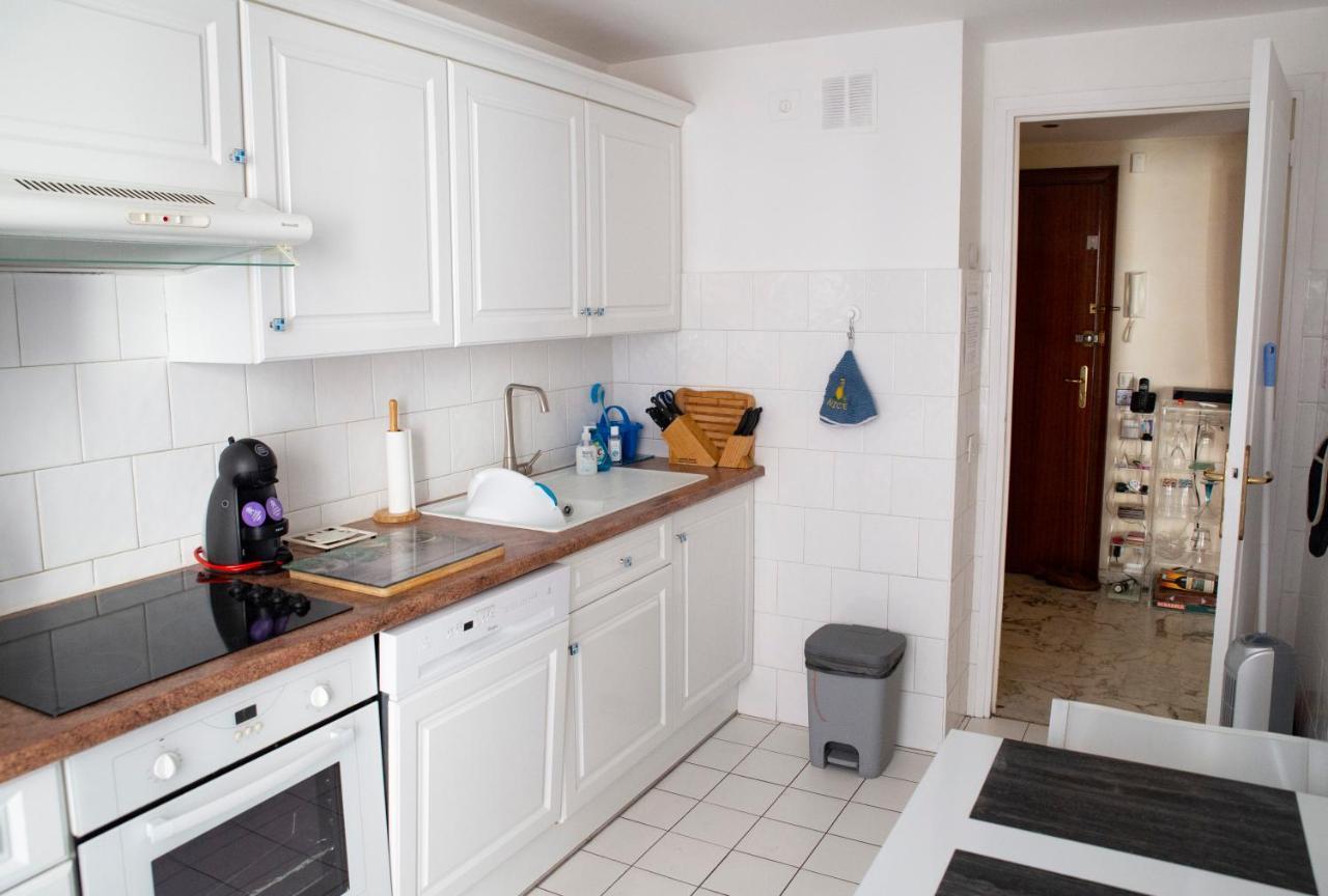 Chill Out Apartment, 2 Mins From Beach Nice Buitenkant foto